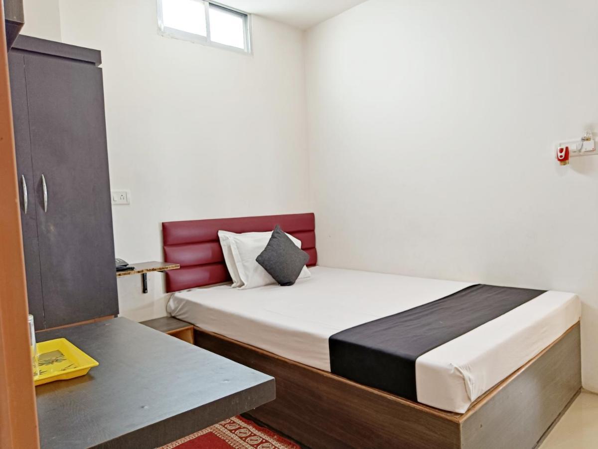 Hotel Executive Inn Hailakandi Eksteriør billede